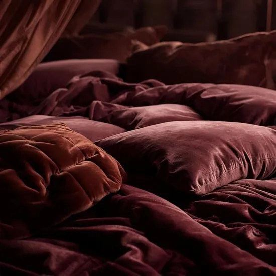 13 dark feminine bedroom IMG03